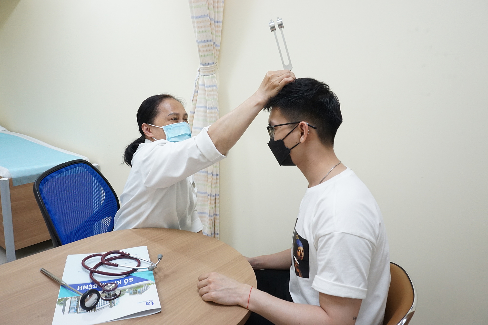 5 bài tập thể dục giúp giảm chóng mặt tiền đình?