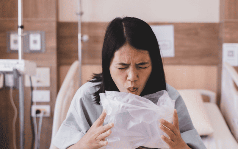 Nếu bạn thường xuyên chóng mặt buồn nôn, hãy đi thăm khám sớm Nếu bạn thường xuyên chóng mặt buồn nôn, hãy đi thăm khám sớm