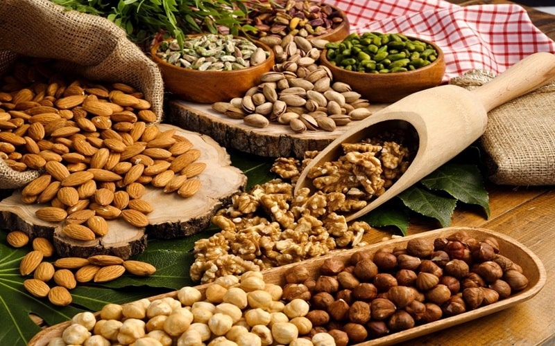 Chế độ Dinh Dưỡng Hỗ Trợ điều Trị đau Lưng Dưới Gần Mông 2