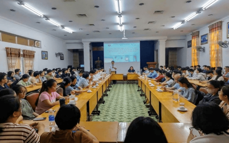 Luân Phiên 274 Bác Sĩ Trẻ Chăm Lo Y Tế Cơ Sở Tại Tp.hcm Và Côn Đảo
