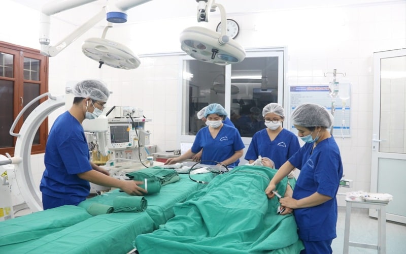 Mổ Nội Soi Thoát Vị đĩa đệm