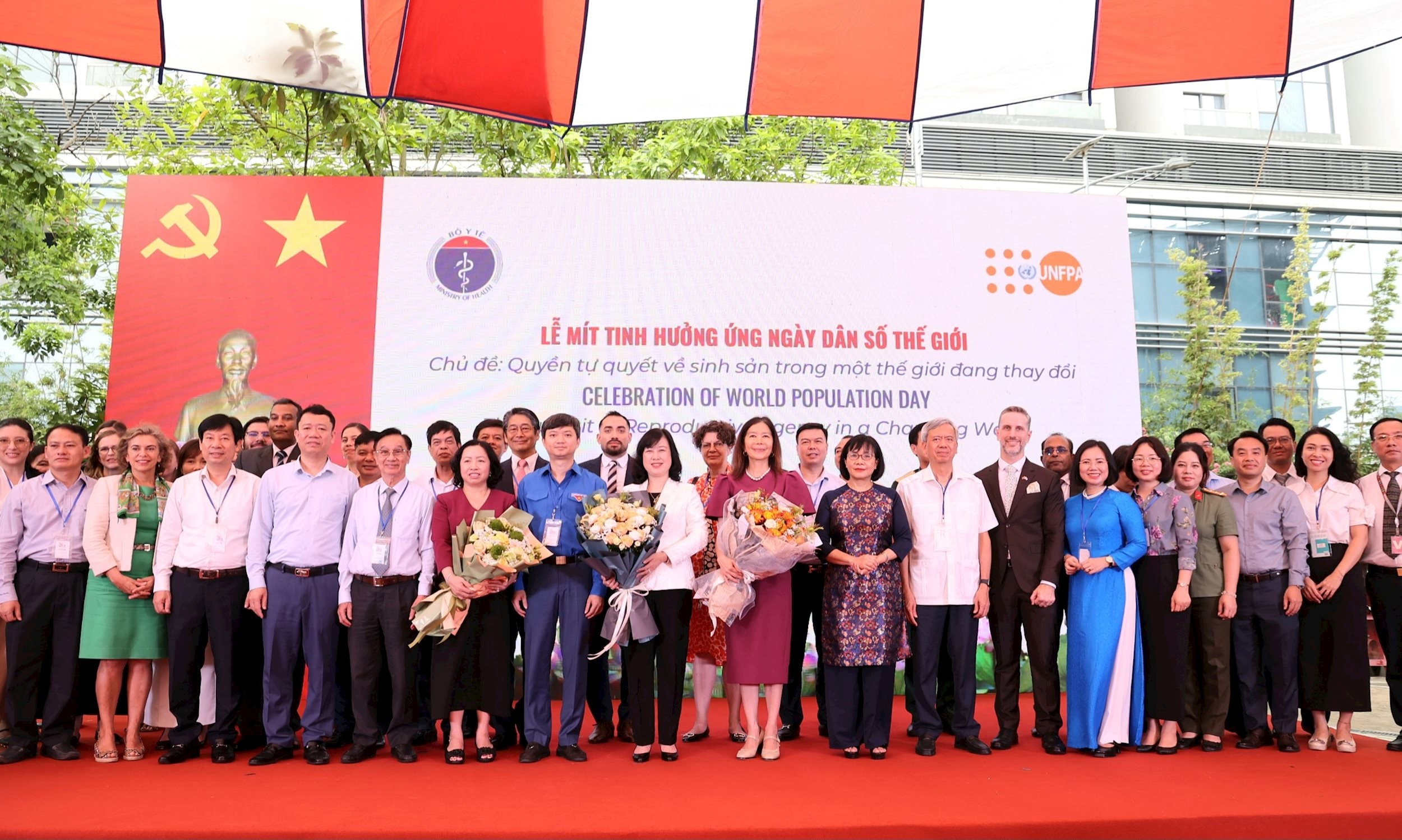 Hỗ trợ sinh hai con gái là chính sách mới từ Bộ Y Tế
